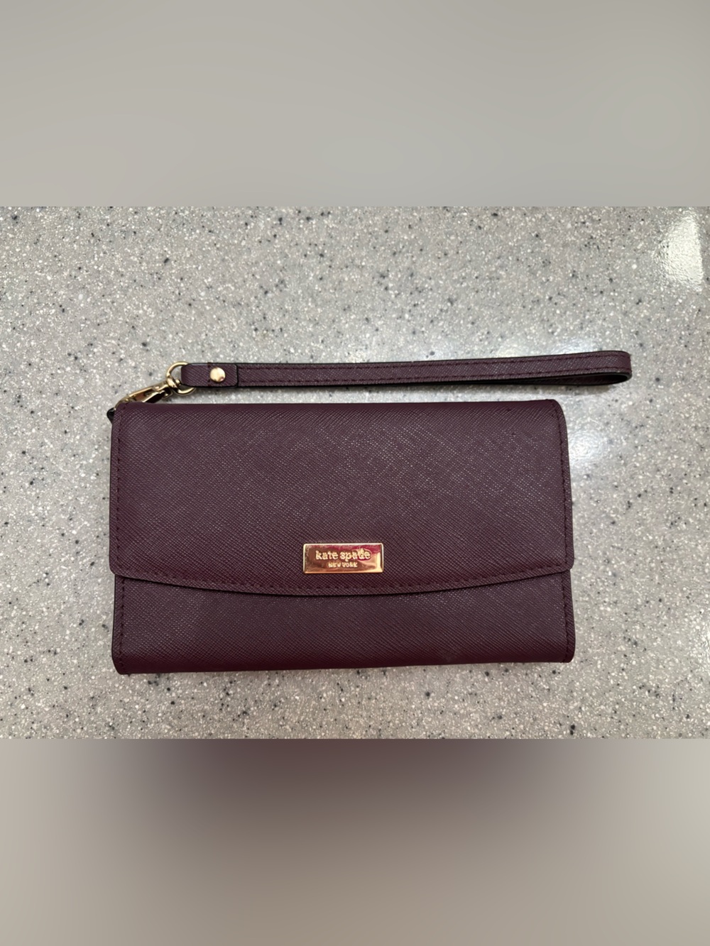 kate spade Maroon Saffiano phone wallet Wristlet Clutch